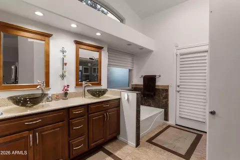 4506 E Lone Cactus Dr, Phoenix, AZ 85050 photo 11