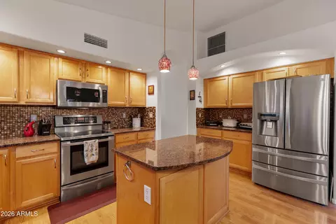 4506 E Lone Cactus Dr, Phoenix, AZ 85050 photo 4