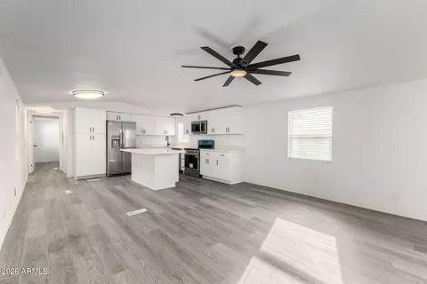 555 W Warner Rd #125, Chandler, AZ 85225