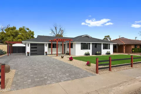 3616 E Fairmount Ave, Phoenix, AZ 85018