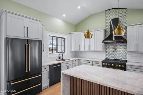 Kitchen - 3616 E Fairmount Ave, Phoenix, AZ 85018 photo 4 of 8