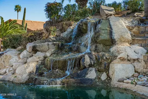 9423 W Kerry Ln, Peoria, AZ 85382