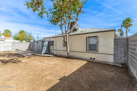 Exterior - 8920 N 10th St, Phoenix, AZ 85020 photo 3 of 9