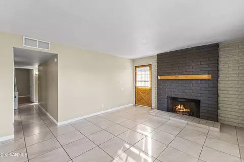 Living - 2015 E Southern Ave #22, Tempe, AZ 85282 photo 1 of 2