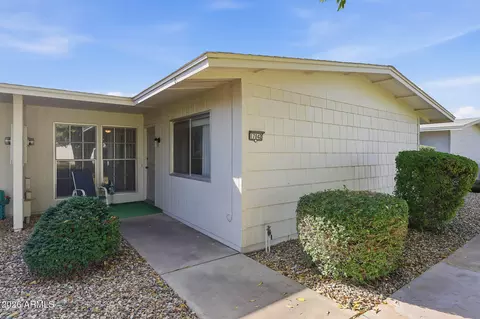 17042 N 105th Ave, Sun City, AZ 85373