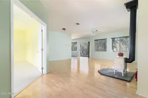 Living - 52162 E Black Jack Rd, Miami, AZ 85539 photo 1 of 3