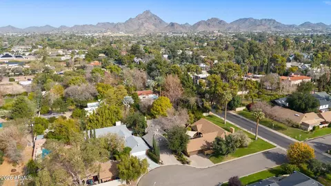 View/Area - 2038 E Pasadena Ave, Phoenix, AZ 85016 photo 1 of 2