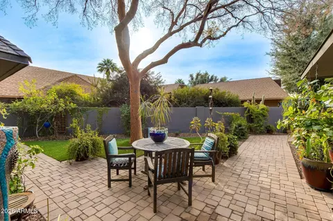 Exterior - 2038 E Pasadena Ave, Phoenix, AZ 85016 photo 4 of 9