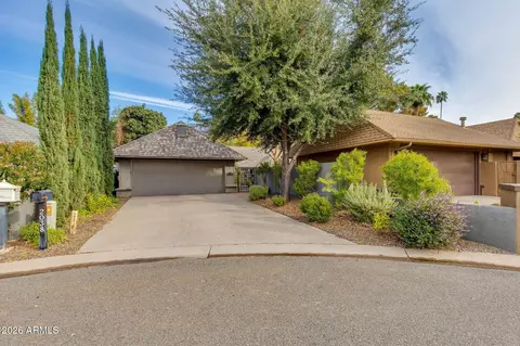 Exterior - 2038 E Pasadena Ave, Phoenix, AZ 85016 photo 2 of 9