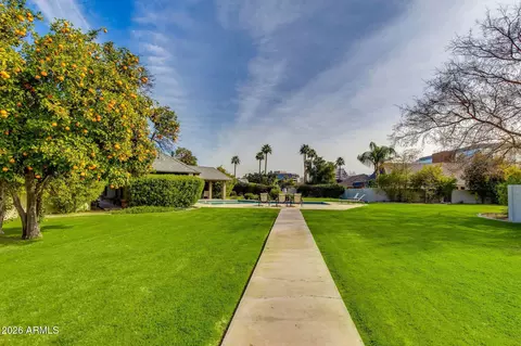 Exterior - 2038 E Pasadena Ave, Phoenix, AZ 85016 photo 7 of 9