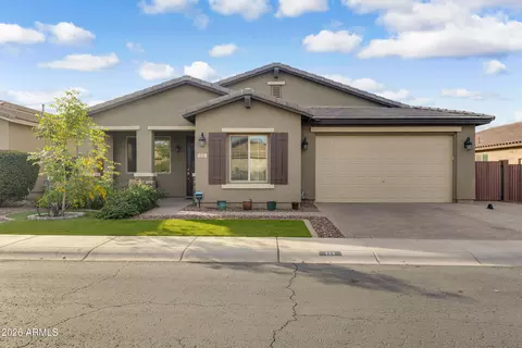 123 W Winterberry Ave, Queen Creek, AZ 85140