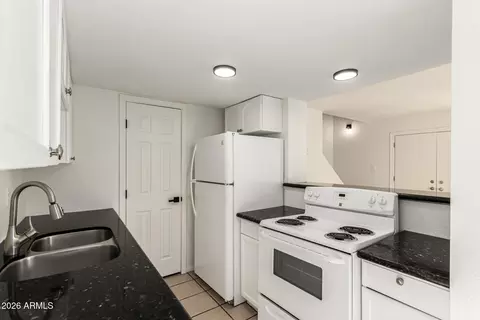 4523 E Wood St, Phoenix, AZ 85040 photo 9
