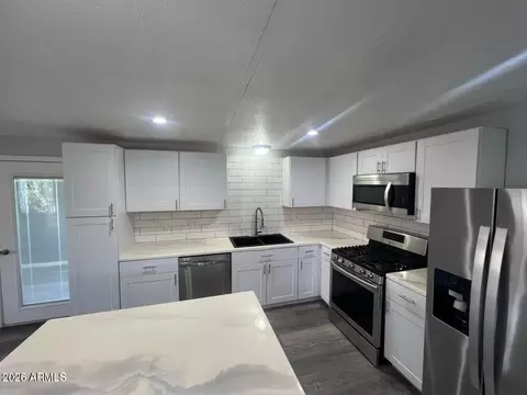 10701 N 99th Ave #235, Peoria, AZ 85345