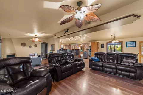 Living - 385 N Tomahawk Rd, Apache Junction, AZ 85119 photo 3 of 3