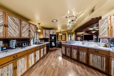 Kitchen - 385 N Tomahawk Rd, Apache Junction, AZ 85119 photo 2 of 2