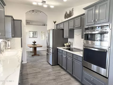 19420 N Westbrook Pkwy #521, Peoria, AZ 85382