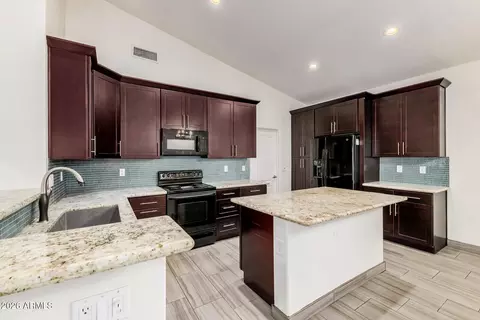 Kitchen - 1136 E San Tan Dr, Gilbert, AZ 85296 photo 2 of 4