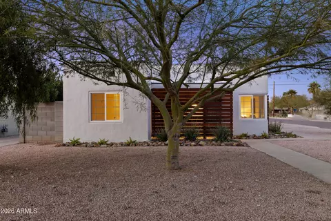 Exterior - 1346 E Palm Ln, Phoenix, AZ 85006 photo 7 of 14