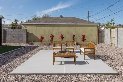 Exterior - 1346 E Palm Ln, Phoenix, AZ 85006 photo 9 of 14