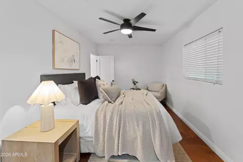 Bedroom - 1346 E Palm Ln, Phoenix, AZ 85006 photo 2 of 3