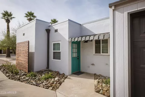Exterior - 1346 E Palm Ln, Phoenix, AZ 85006 photo 4 of 14