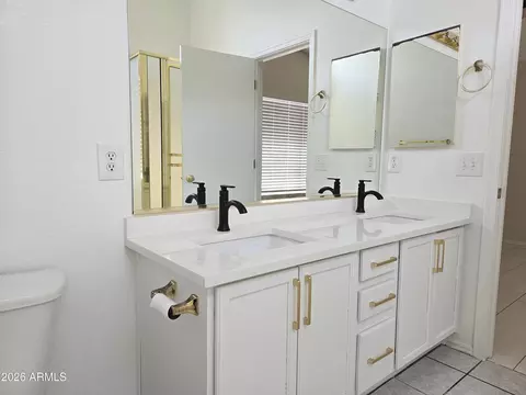 Bath - 5741 E Gable Cir, Mesa, AZ 85206 photo 1 of 5
