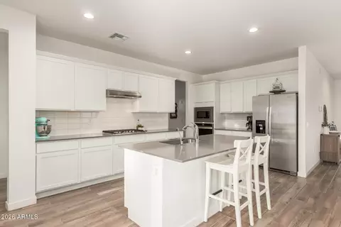 Kitchen - 12796 E Giada Dr, Vail, AZ 85641 photo 2 of 4