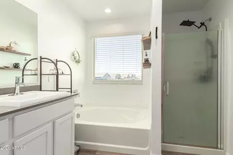 Bath - 12796 E Giada Dr, Vail, AZ 85641 photo 1 of 3