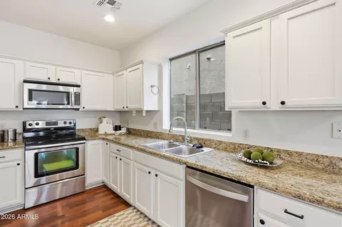 Kitchen - 22023 N 30th Ln, Phoenix, AZ 85027 photo 2 of 4
