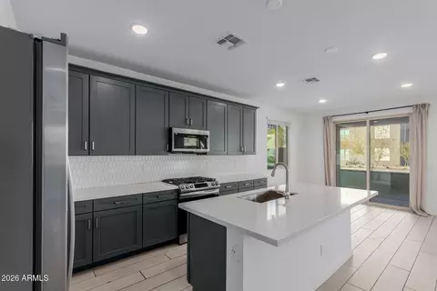 Kitchen - 9314 E Sequence Ave, Mesa, AZ 85212 photo 1 of 3