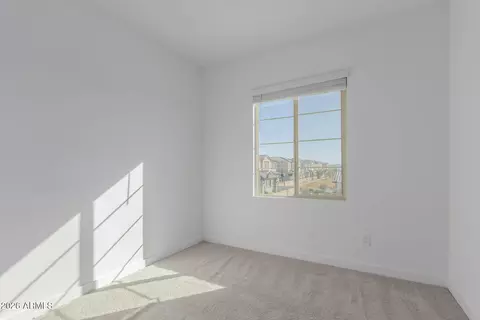 Bedroom - 9314 E Sequence Ave, Mesa, AZ 85212 photo 5 of 9