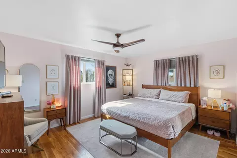 Bedroom - 1006 E Indianola Ave, Phoenix, AZ 85014 photo 1 of 4
