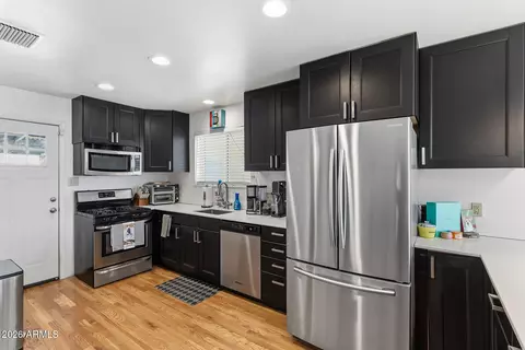 Kitchen - 1006 E Indianola Ave, Phoenix, AZ 85014 photo 4 of 7