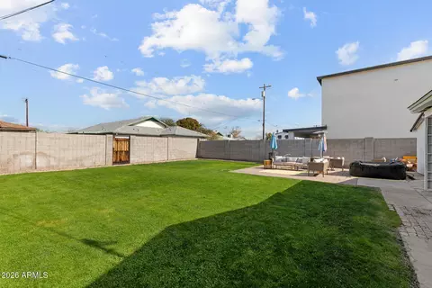 Exterior - 1006 E Indianola Ave, Phoenix, AZ 85014 photo 6 of 7