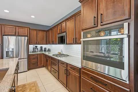Kitchen - 31766 N 24th Dr, Phoenix, AZ 85085 photo 4 of 7