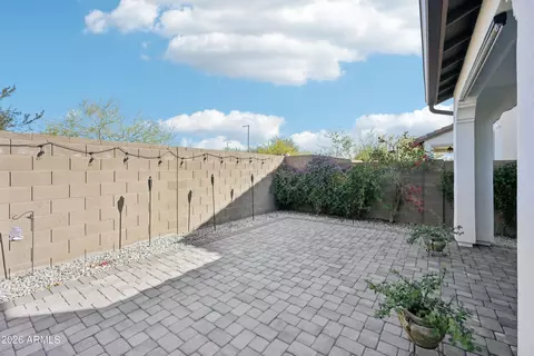 Exterior - 31766 N 24th Dr, Phoenix, AZ 85085 photo 7 of 14