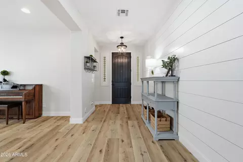 Entry Way - 2830 E Pearl St, Mesa, AZ 85213 photo 1 of 7