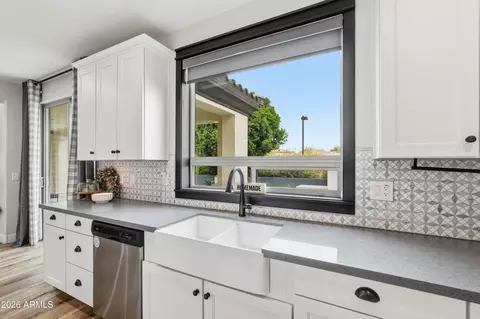 Kitchen - 2830 E Pearl St, Mesa, AZ 85213 photo 6 of 8