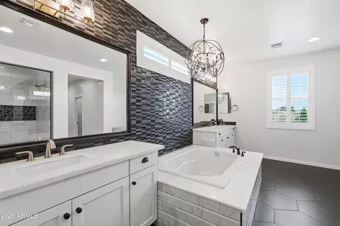 Bath - 2830 E Pearl St, Mesa, AZ 85213 photo 6 of 9