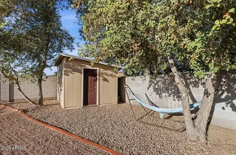 Exterior - 3444 E Paradise Dr, Phoenix, AZ 85028 photo 6 of 8