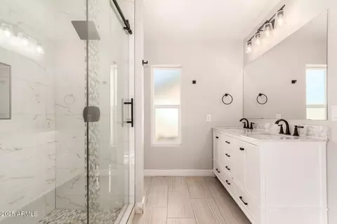 Bath - 4345 E Blanche Dr, Phoenix, AZ 85032 photo 1 of 2