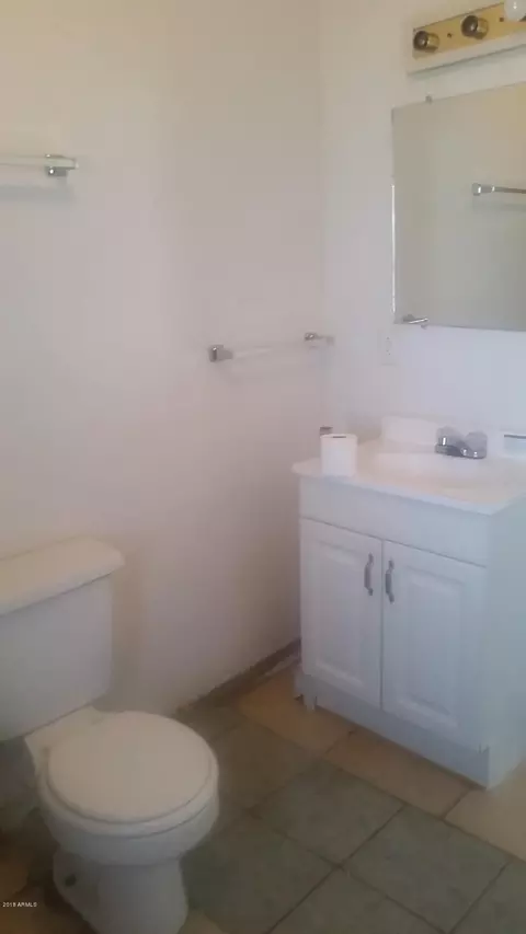 Bath - 1165 E 10th St, Douglas, AZ 85607 photo 4 of 8