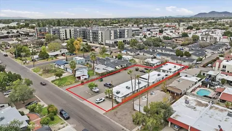View/Area - 920 E Montebello Ave, Phoenix, AZ 85014 photo 6 of 8