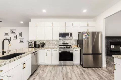 Kitchen - 1232 E Granada St, Mesa, AZ 85203 photo 3 of 4