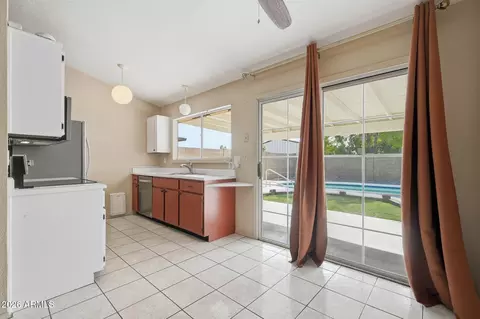 Kitchen - 2859 E Impala Ave, Mesa, AZ 85204 photo 1 of 4