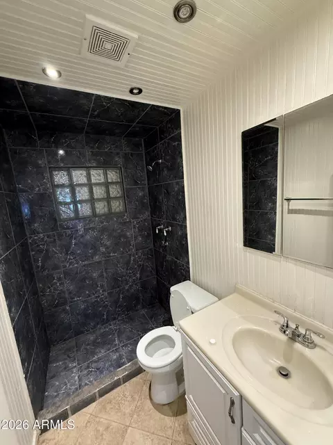 Bath - 3542 Earll Dr, Phoenix, AZ 85018 photo 1 of 2