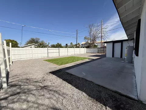 Exterior - 3542 Earll Dr, Phoenix, AZ 85018 photo 5 of 8