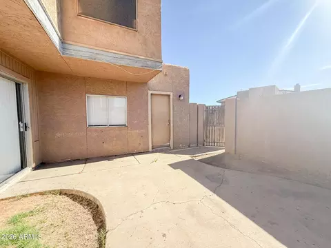 Exterior - 6935 W Devonshire Ave #1359, Phoenix, AZ 85033 photo 3 of 3