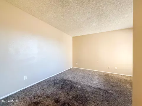 Living - 6935 W Devonshire Ave #1359, Phoenix, AZ 85033 photo 6 of 6