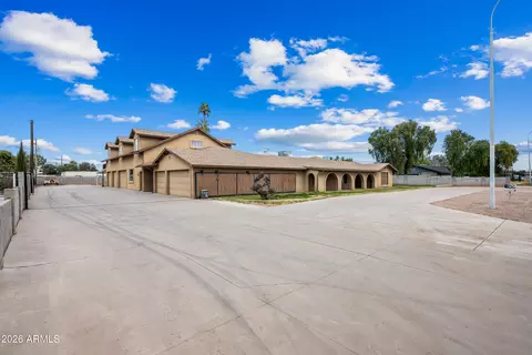 322 E Redfield Rd, Chandler, AZ 85225